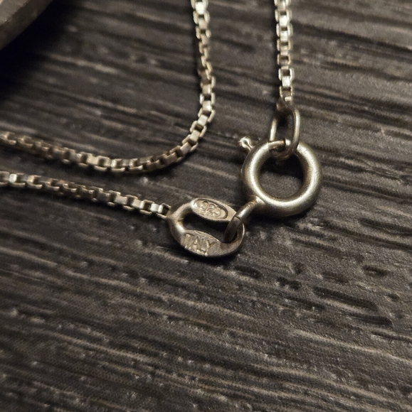 Vintage 925 silver Floral filigree locket - Picture 6 of 6